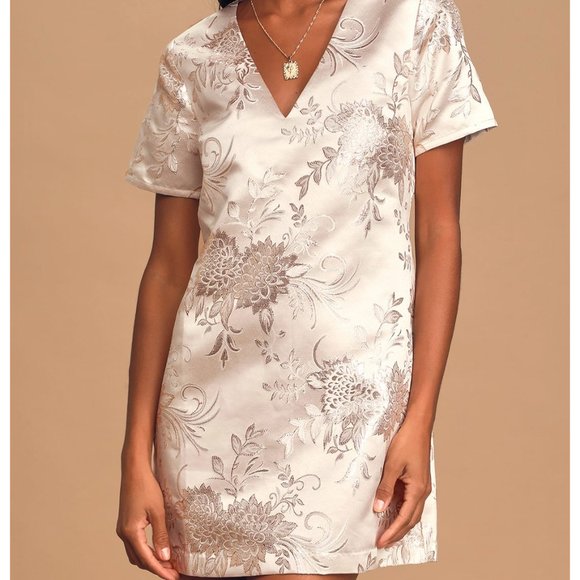 Lulus Dresses & Skirts - NWT Go with the Glow Metallic Champagne Floral